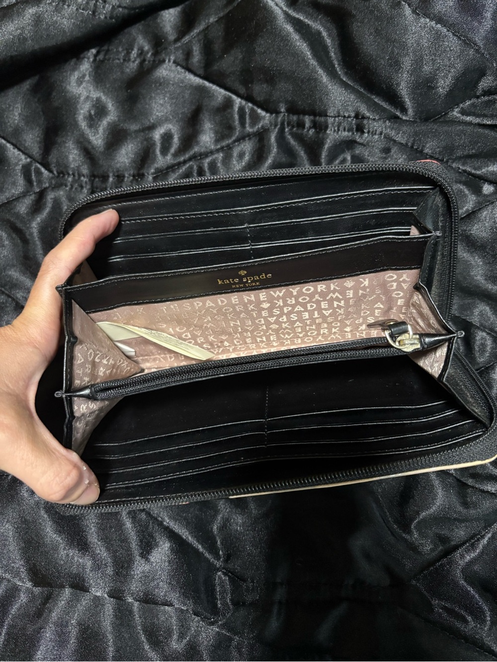 Kate Spade Zip-Around Wristlet Wallet - NWOT - Picture 6 of 7